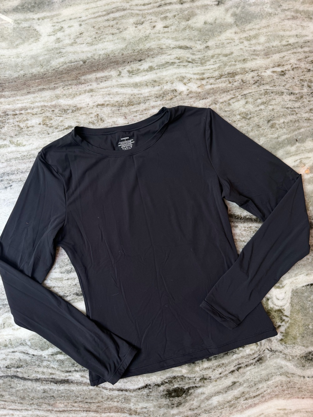 Women's Black Long-Sleeve Crewneck Tee